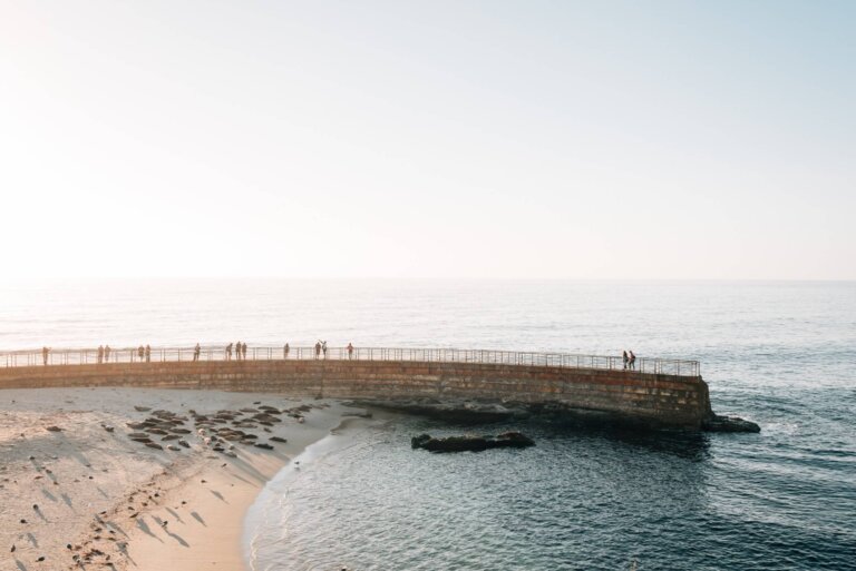 Playa de los pueblos de la Isla Feroe