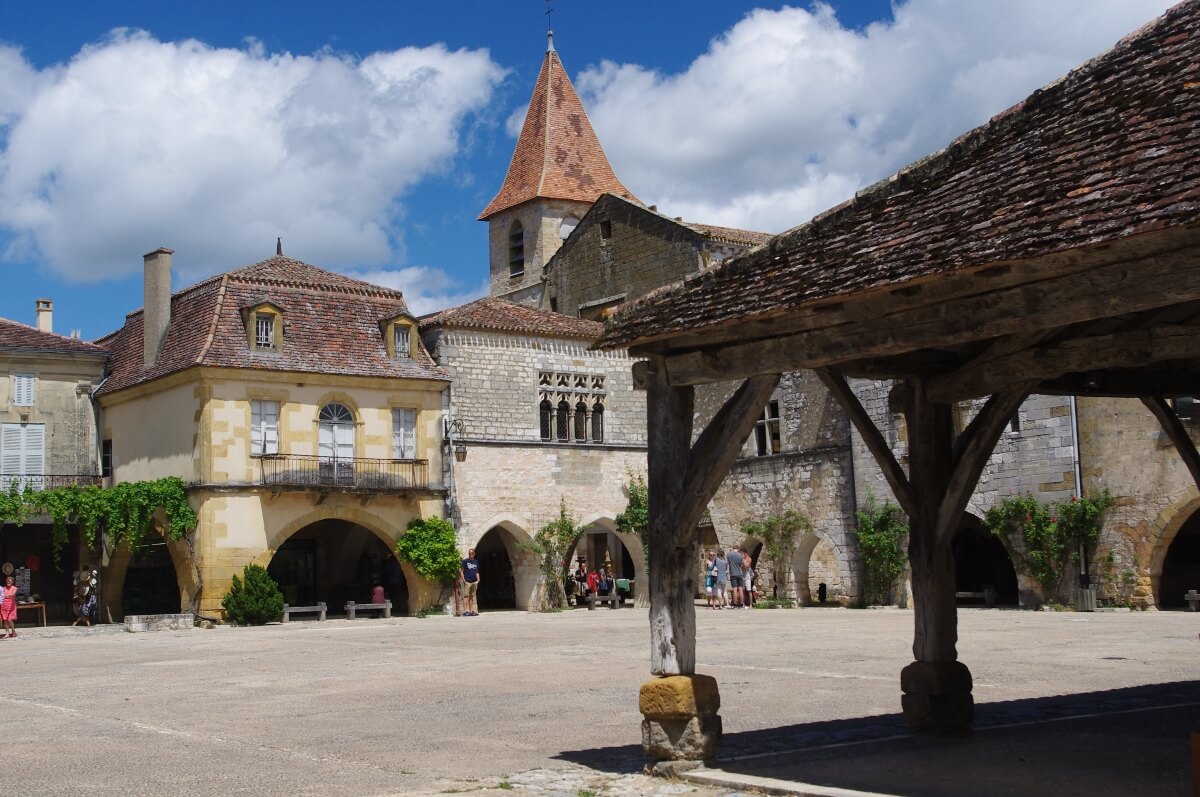 Vista del centro histórico de Monpazier.