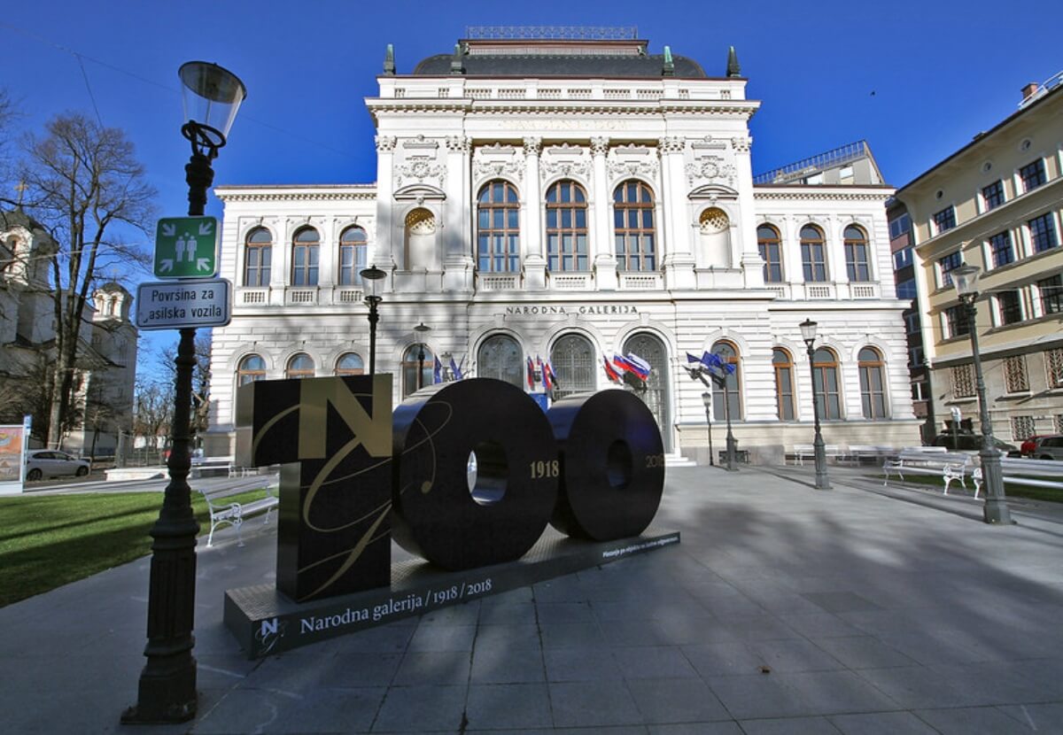 Exterior de la galería Nacional de Eslovenia, en Liubliana.