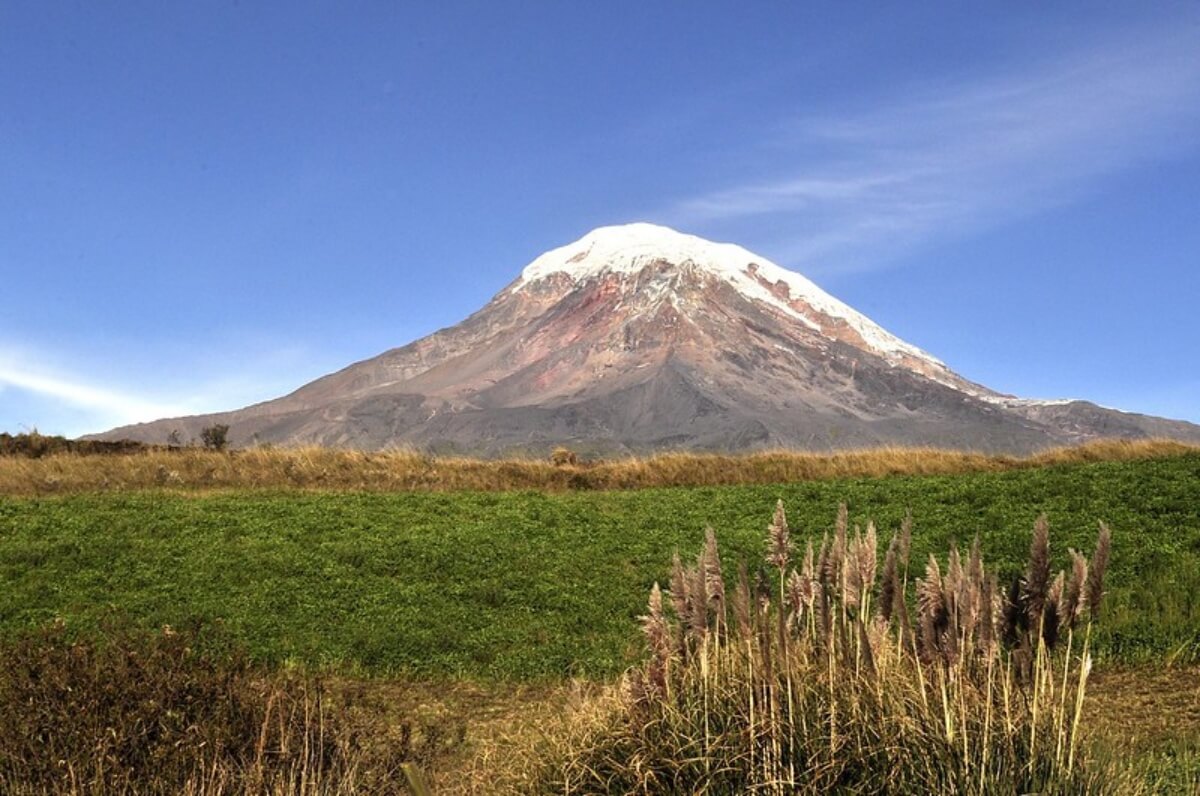 Vista del volcán Chimborazo, cerca de Riobamba.